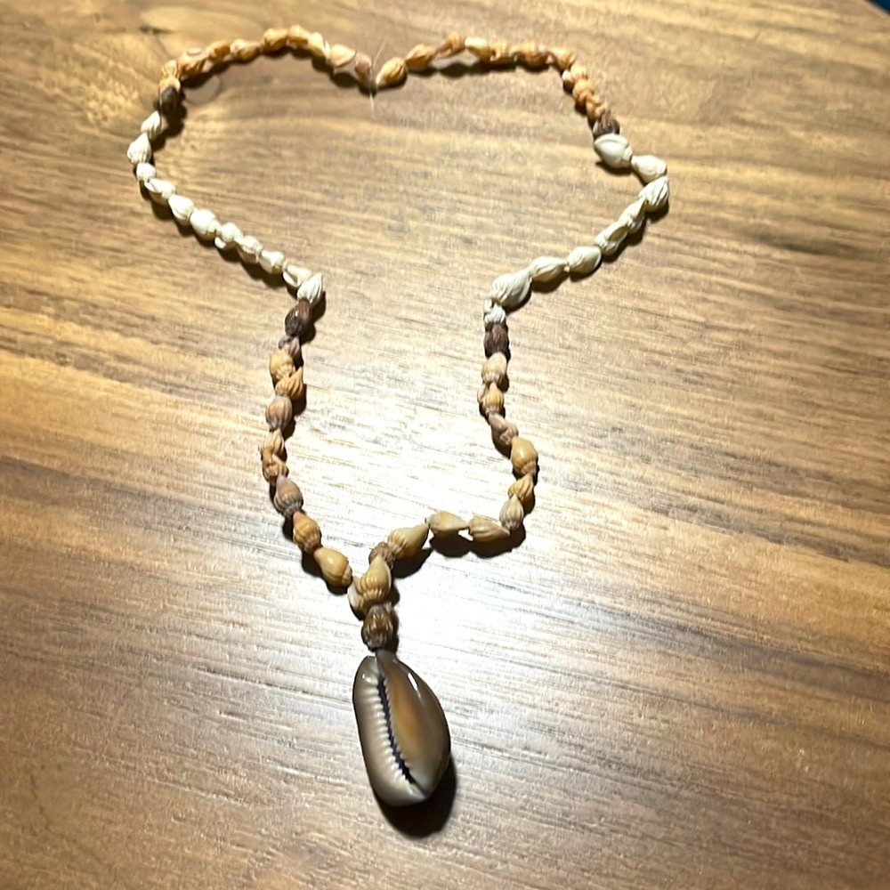 Shell chain necklace - Picture 2 of 4
